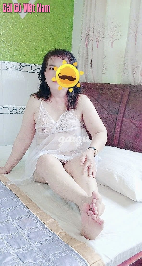 Chị gái u50 tìm các em trai